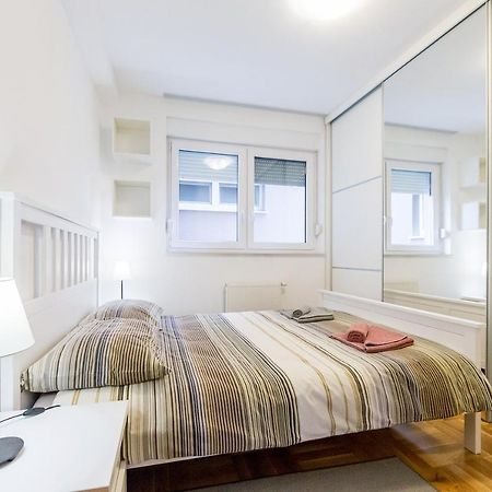 Appartement Oscar à Osijek Extérieur photo