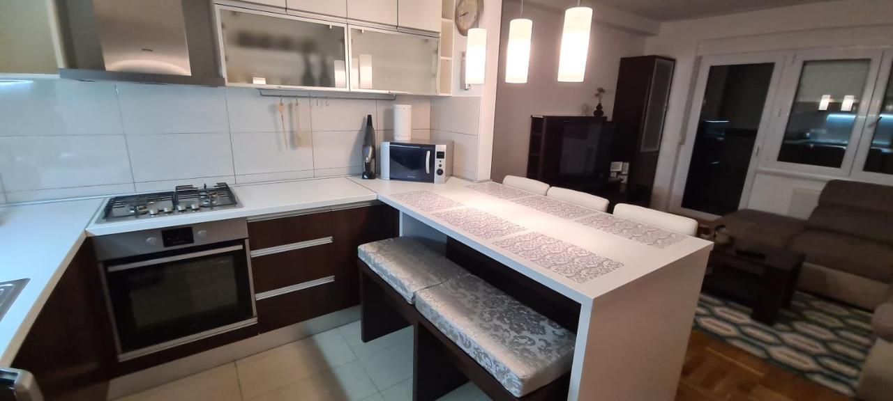 Appartement Oscar à Osijek Extérieur photo